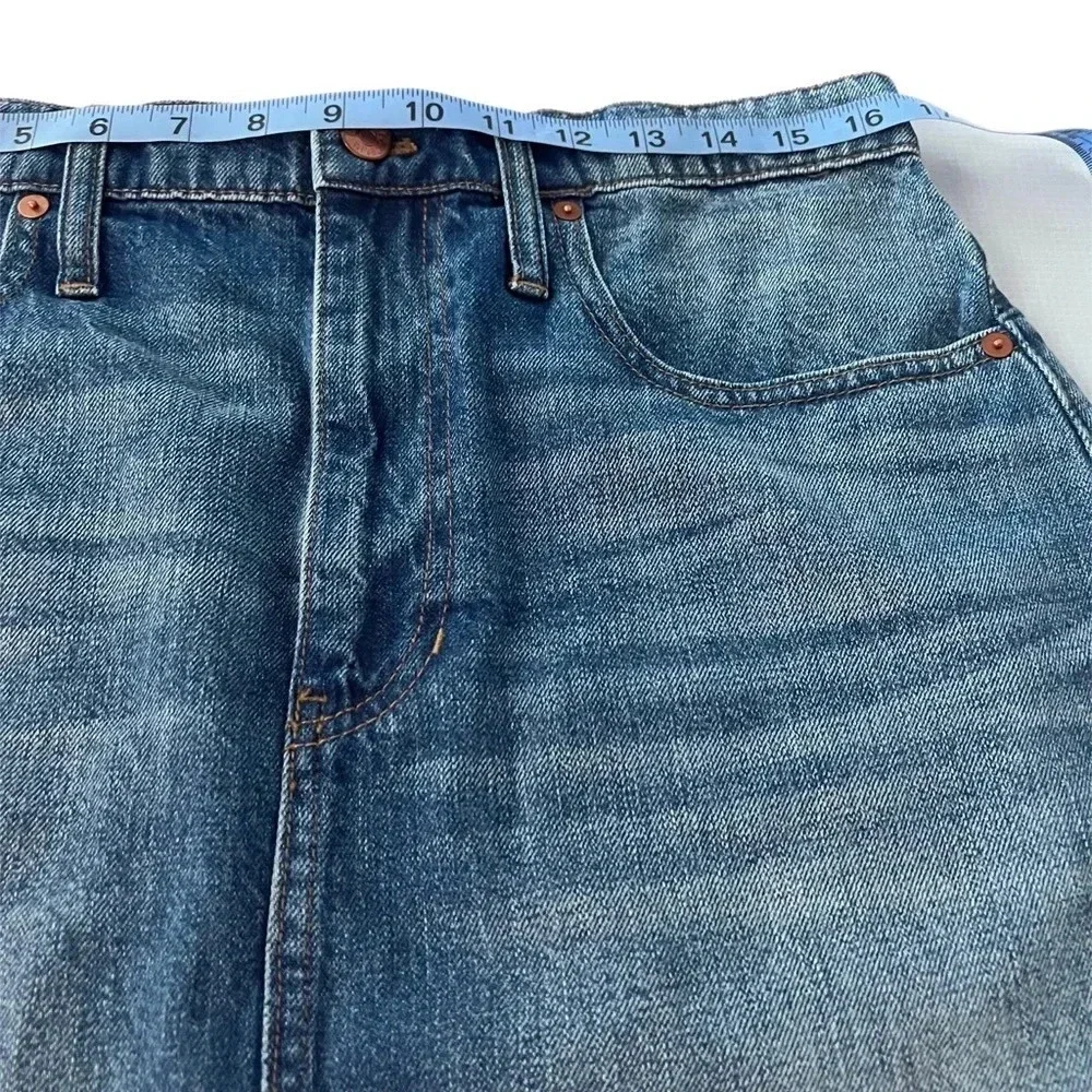 Madewell Rigid Denim A-Line Mini Skirt in Leandra Wash: Fluffy Hem Edition/Sz 31